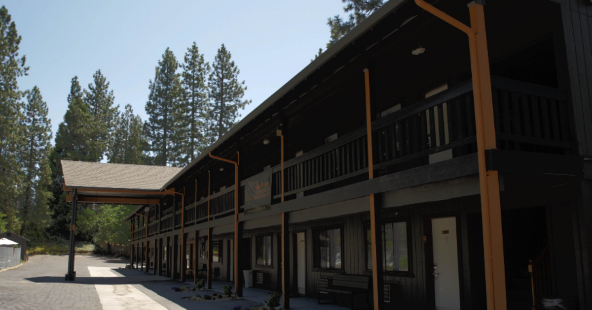 Mi Wuk Village Inn exterior