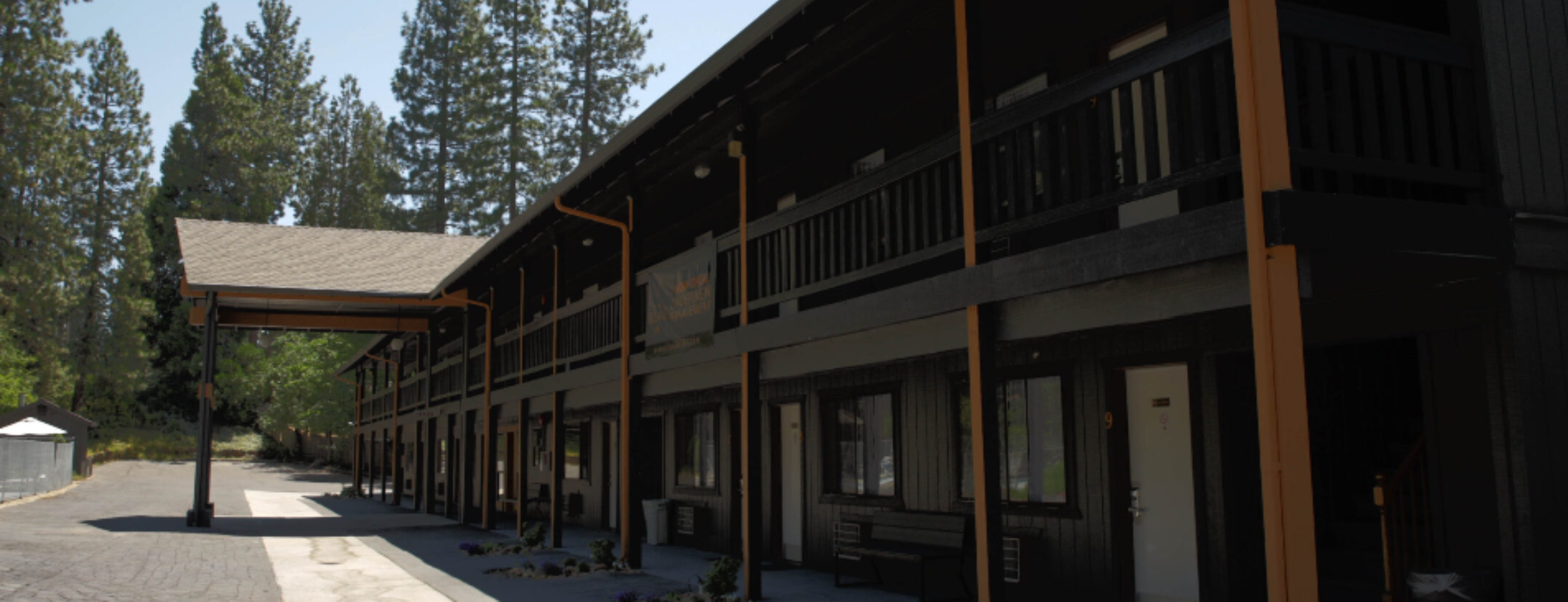 Mi Wuk Village Inn exterior
