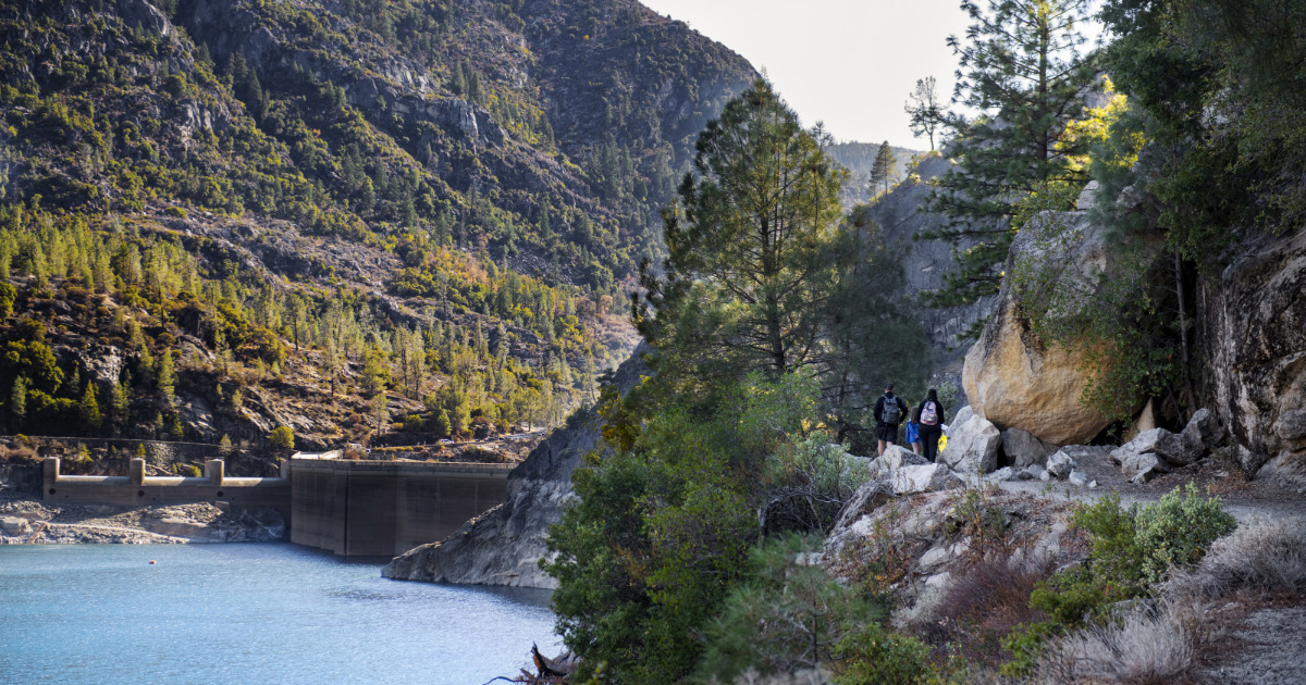 Yosemite National Park - Big Oat Flat Entrance - Vacation Ideas